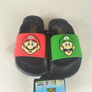 Super Mario Slides Sandals Kids Size 7/8 Mario Luigi New